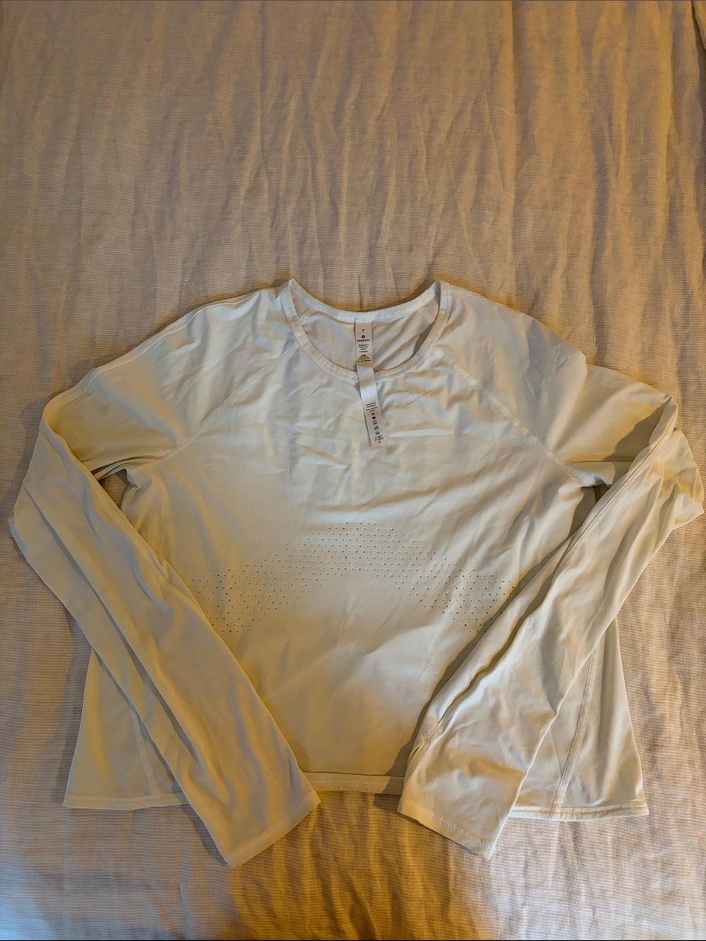 lululemon athletica Cream Long-Sleeve Laser Vent Tee